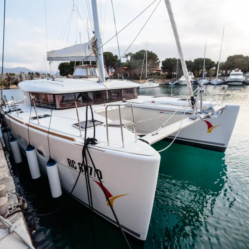 Sicilia y las Islas Eólicas. Catamarán de vela 40 de pies. Septiembre 2026.