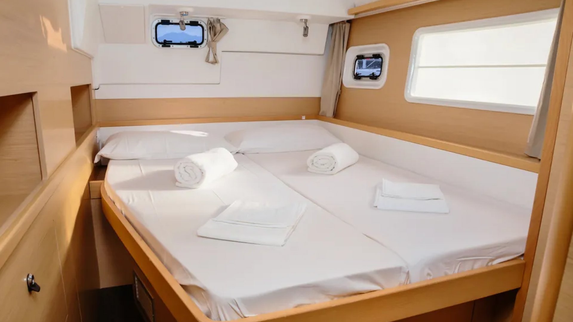 Sicily & The Aeolian Islands, Sailing catamarna 40 feets. September 2026.