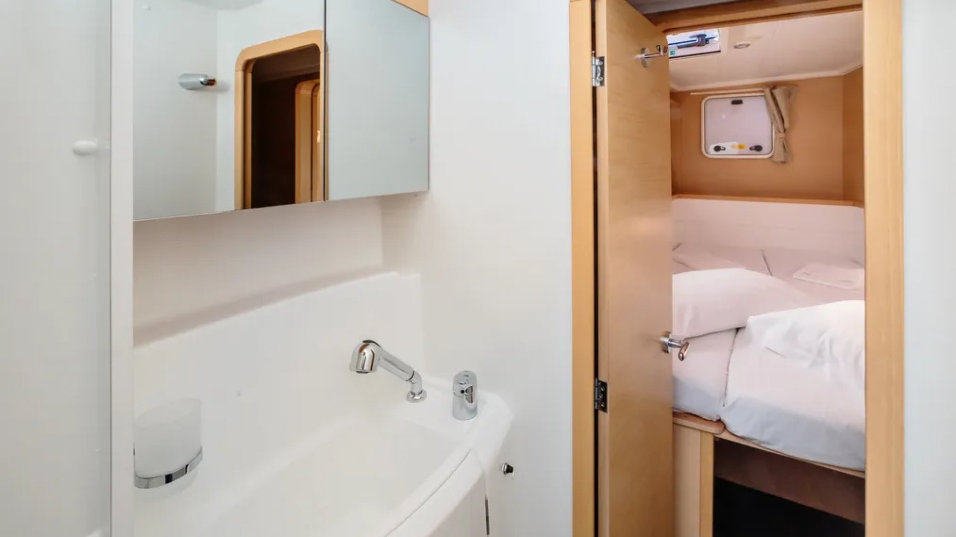 Sicily & The Aeolian Islands, Sailing catamarna 40 feets. September 2026.