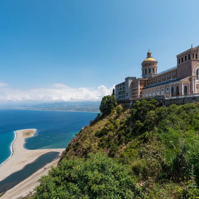 Sicilia y las Islas Eólicas. Catamarán de vela 40 de pies. Septiembre 2026.