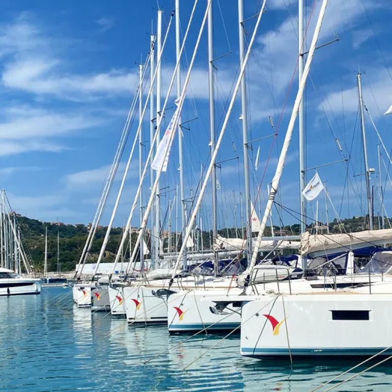 Sicilia y las Islas Eólicas. Catamarán de vela 40 de pies. Septiembre 2026.