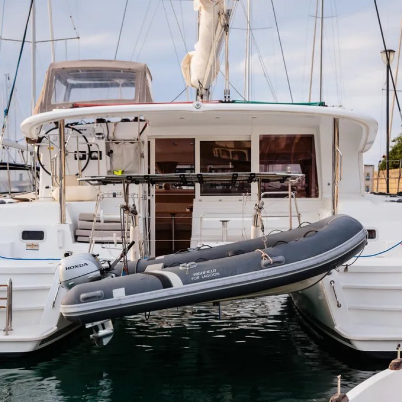 Sicilia y las Islas Eólicas. Catamarán de vela 40 de pies. Septiembre 2026.