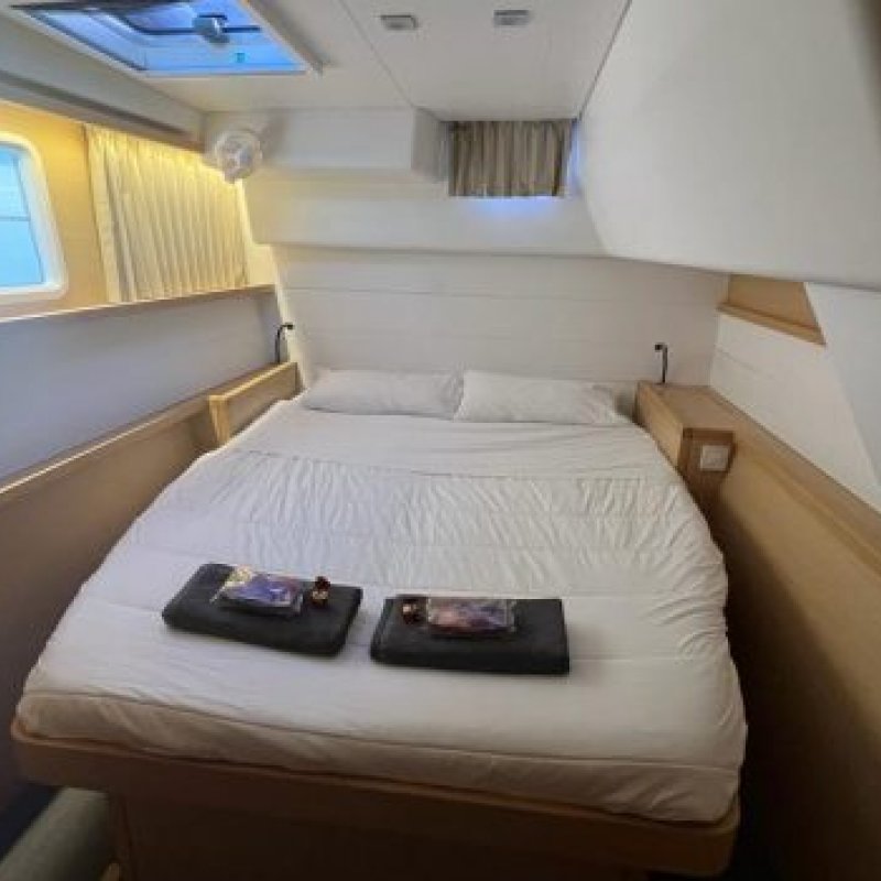 Ayamonte y Algarve: sur de Portugal. Catamarán de 45 pies. Noviembre de 2025.