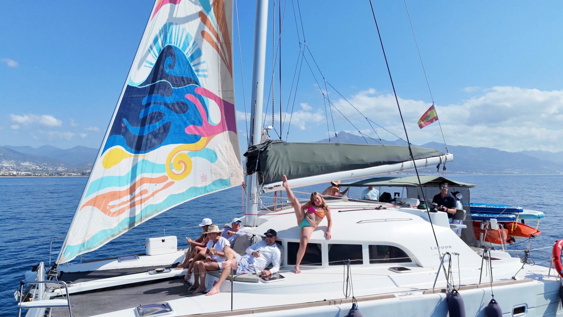 12m Catamarán 12pax