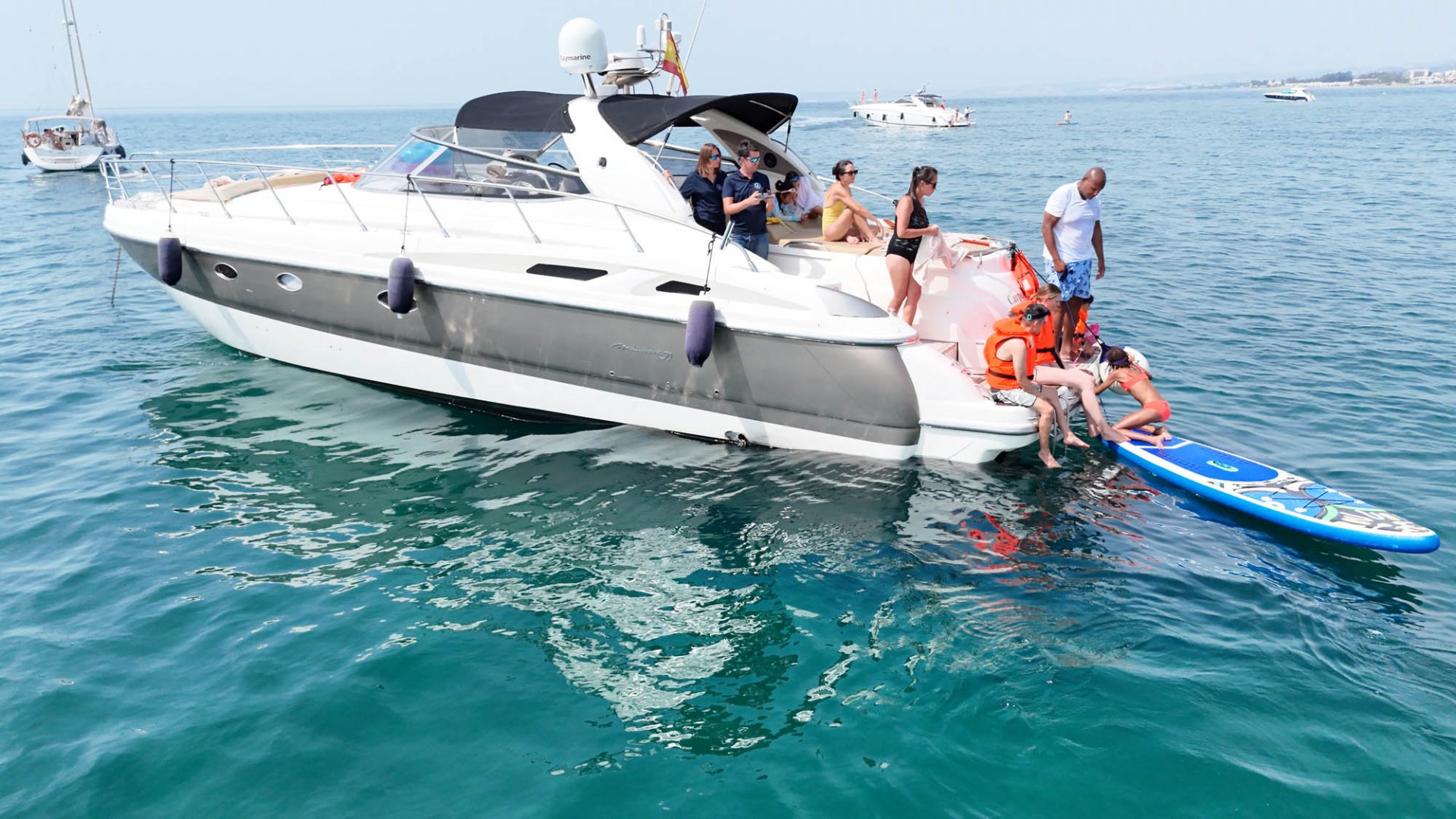 15m Yacht Cranchi 12pax