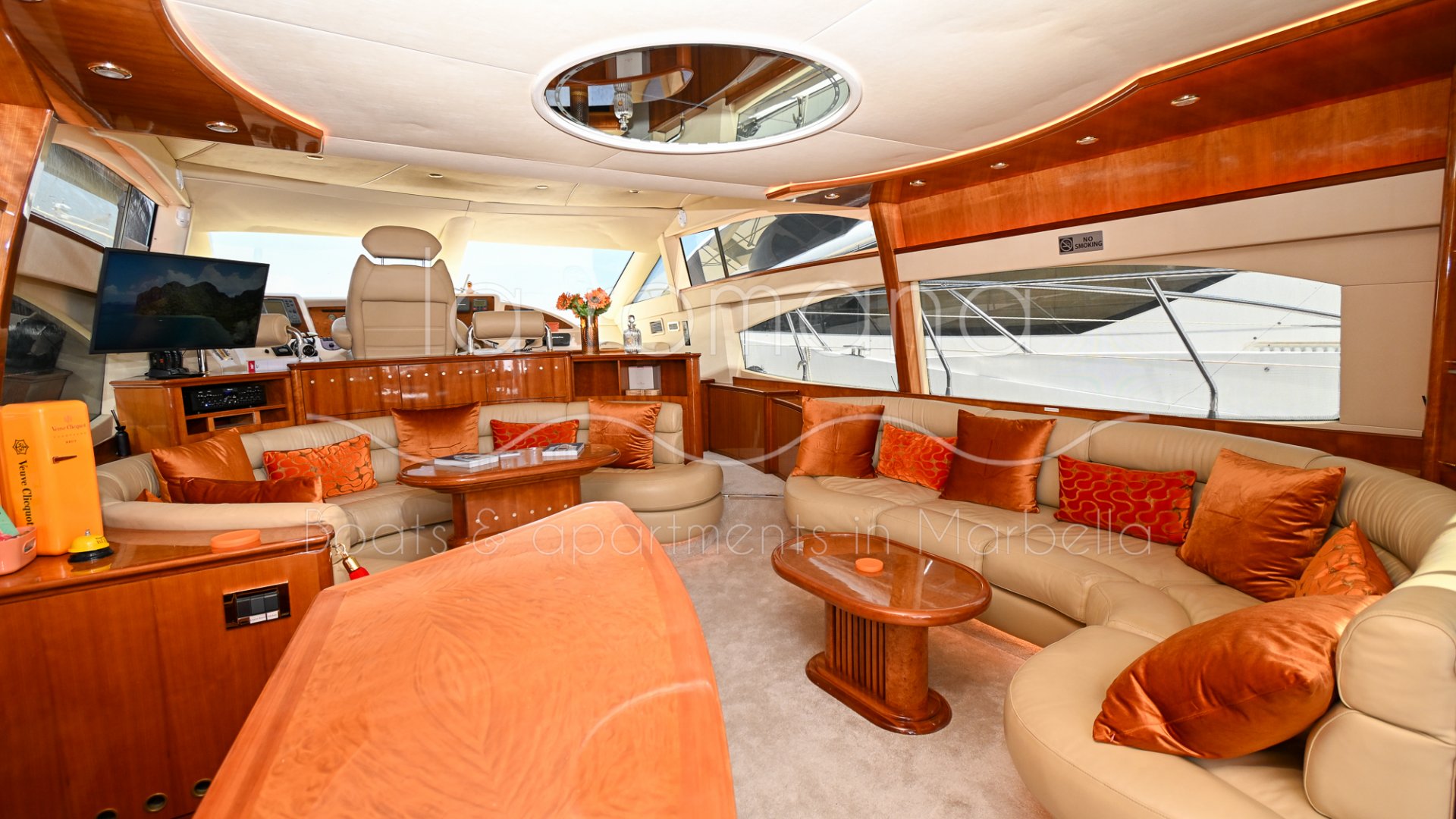 18m Yate Azimut 10pax