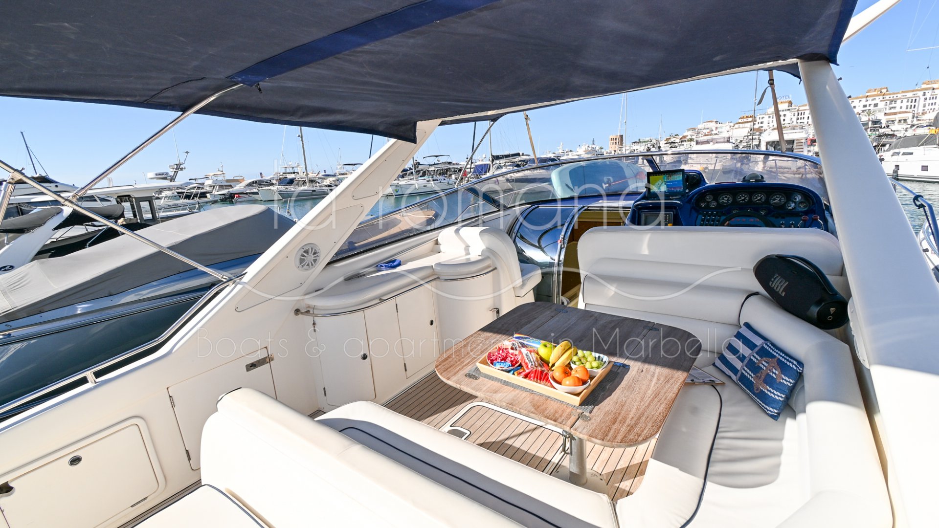 Yate 13.5m 11pax
