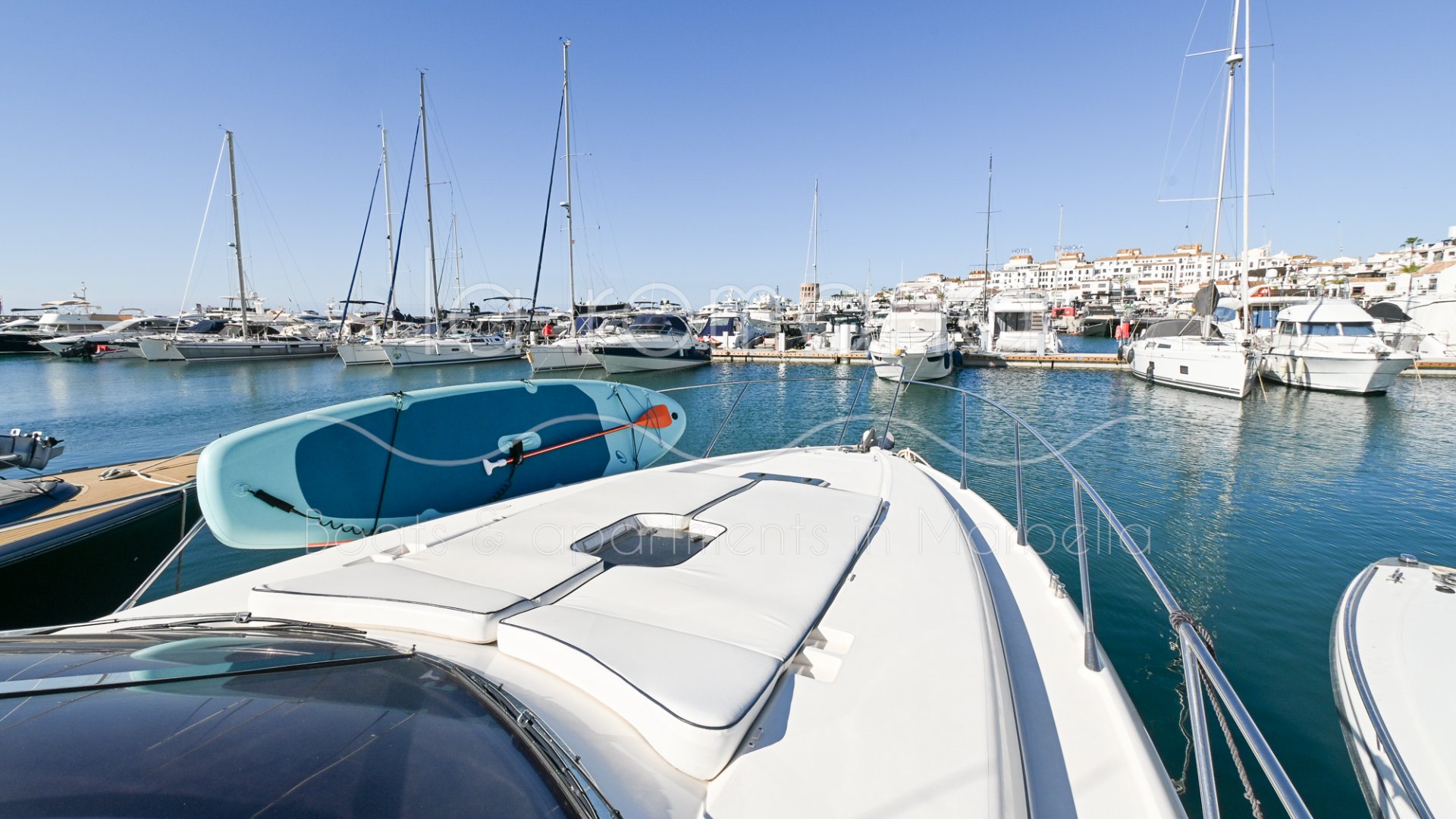 Yate 13.5m 11pax