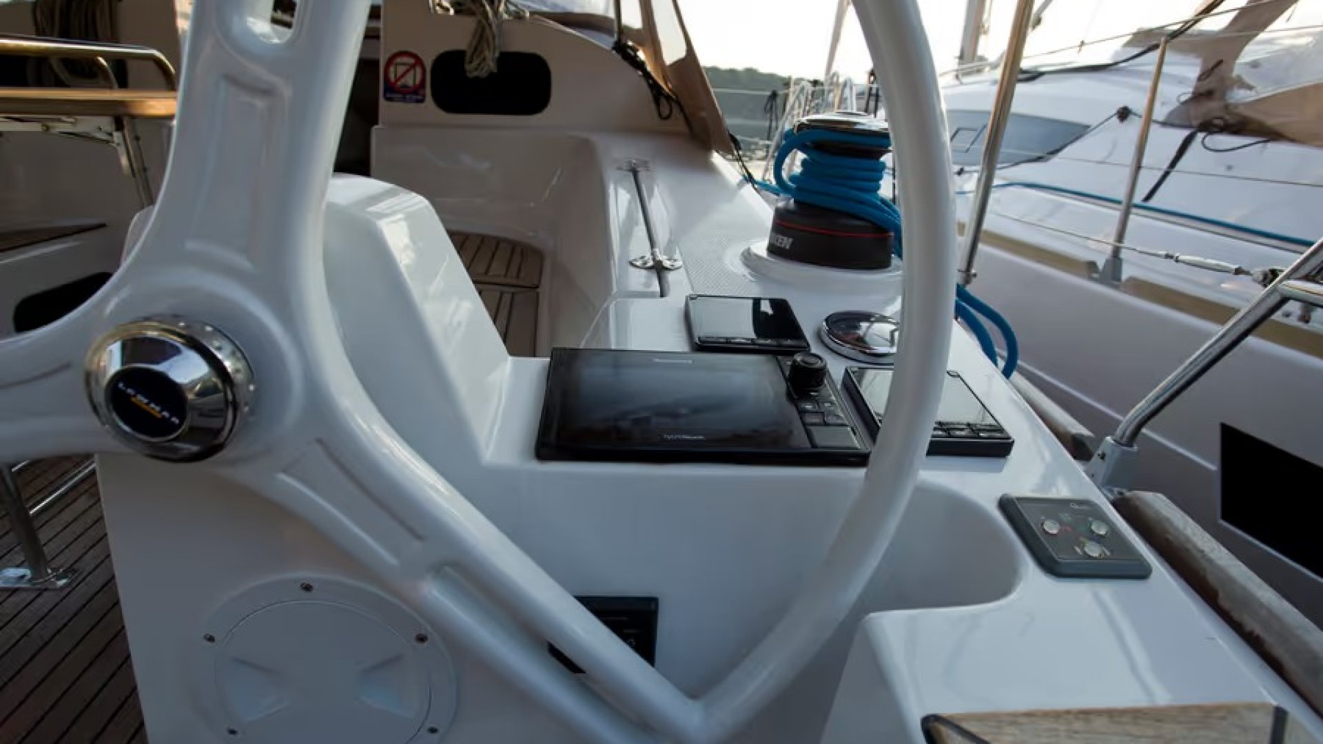 12m Velero 11 pax Elan