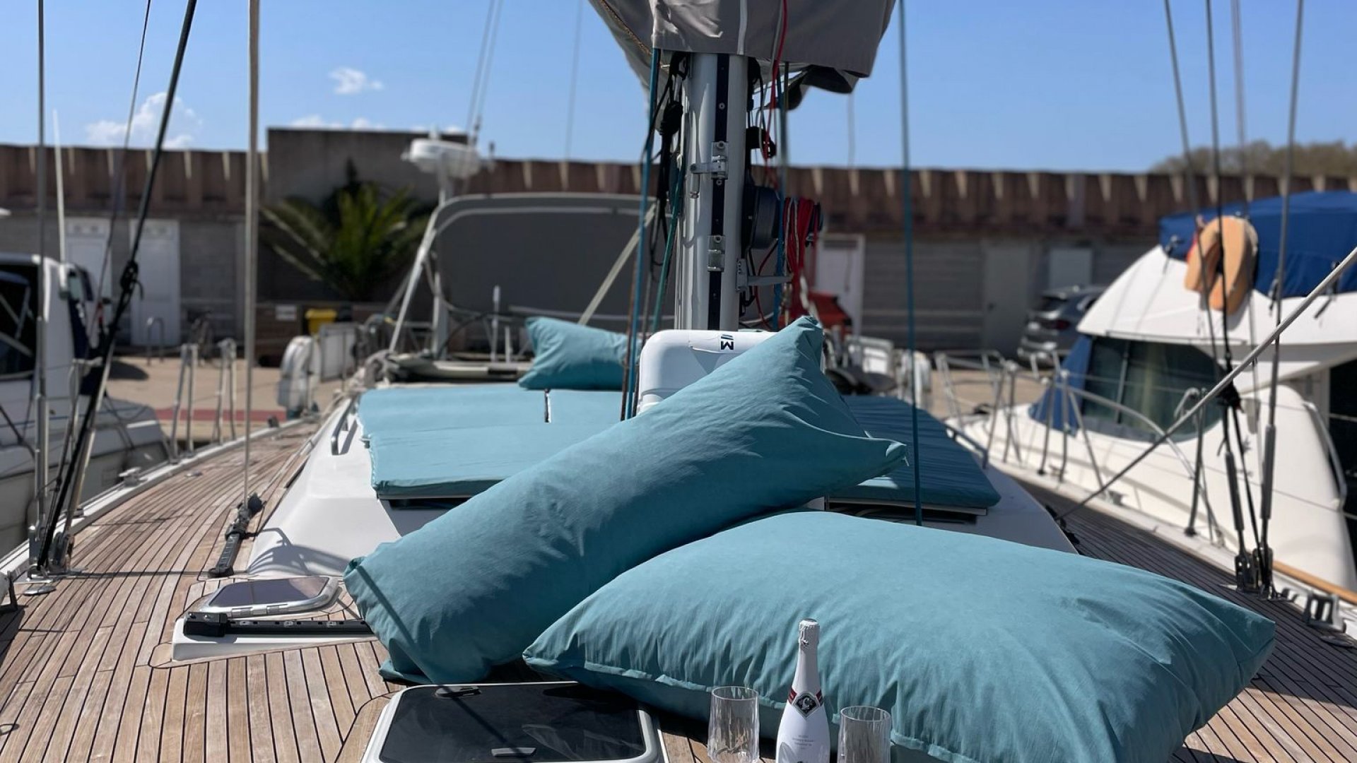 16m Sailing boat 10 pax