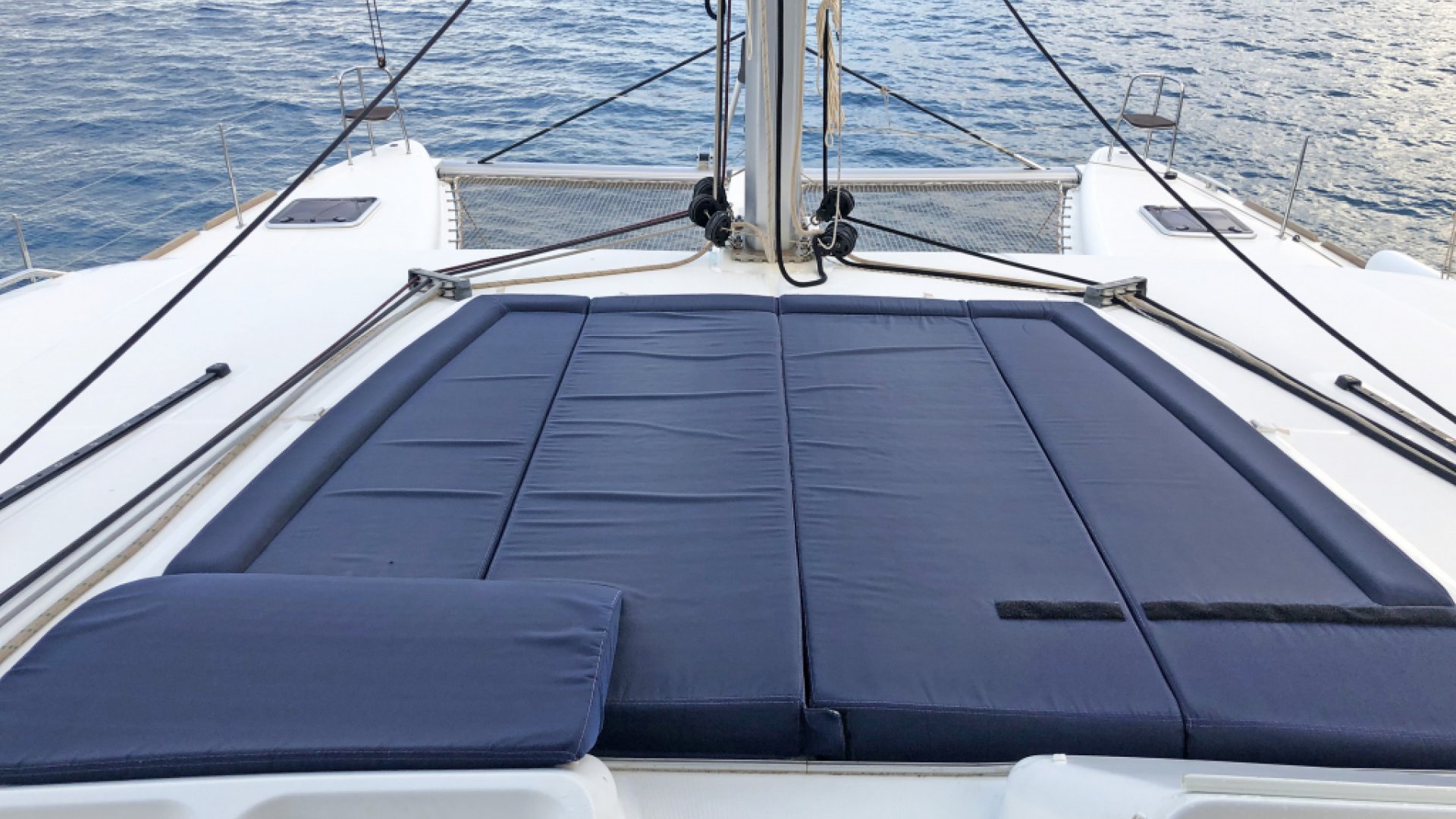 14m Catamarán 12 pax