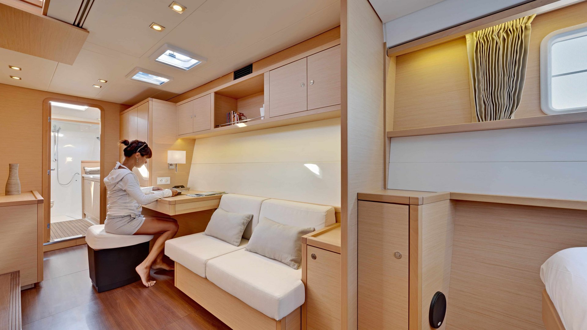 14m Catamarán 12 pax