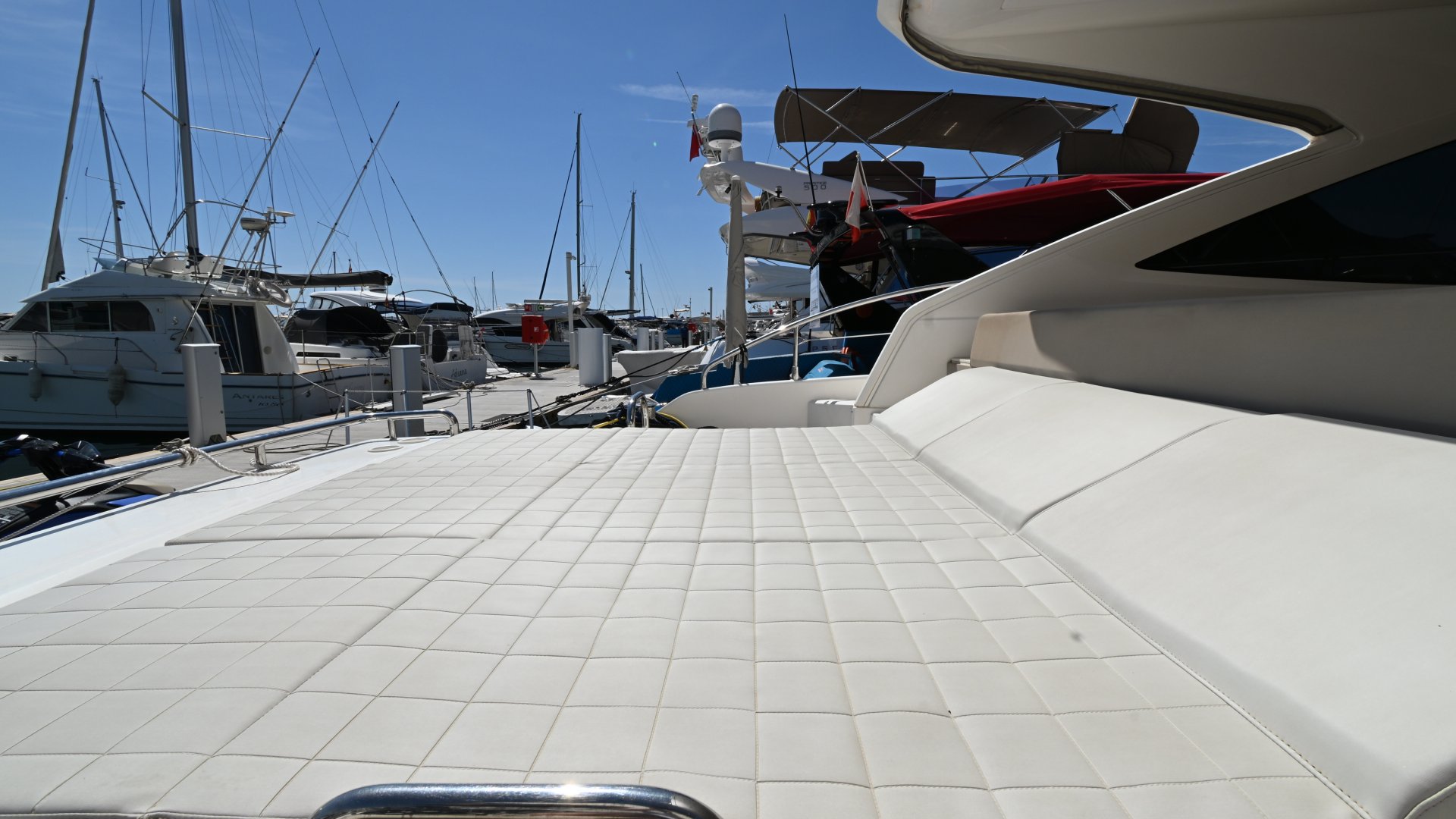 15.5m Yate 12pax
